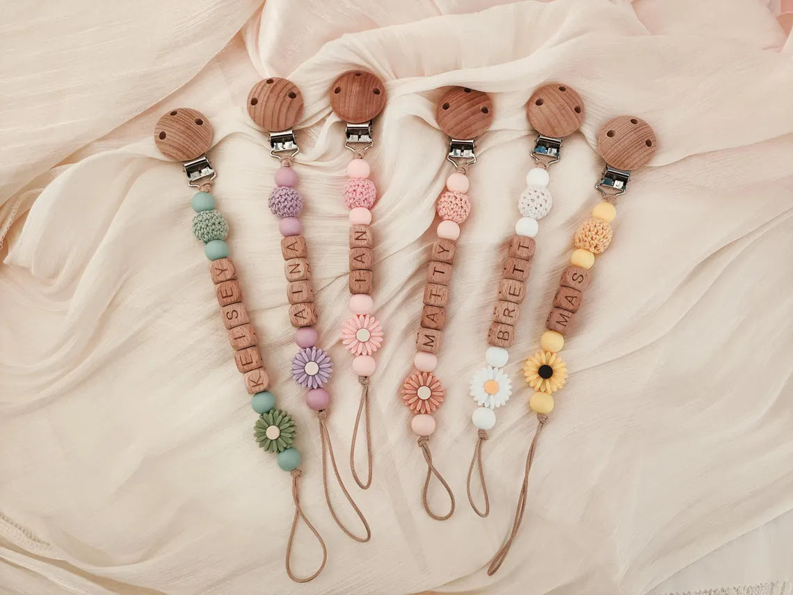 Personalized Pacifier Clip, Custom Dummy Clip, Pacifier Holder, Soother Clip, Binky Clip, Baby Shower Gift, Baby Gift, Newborn Gift
