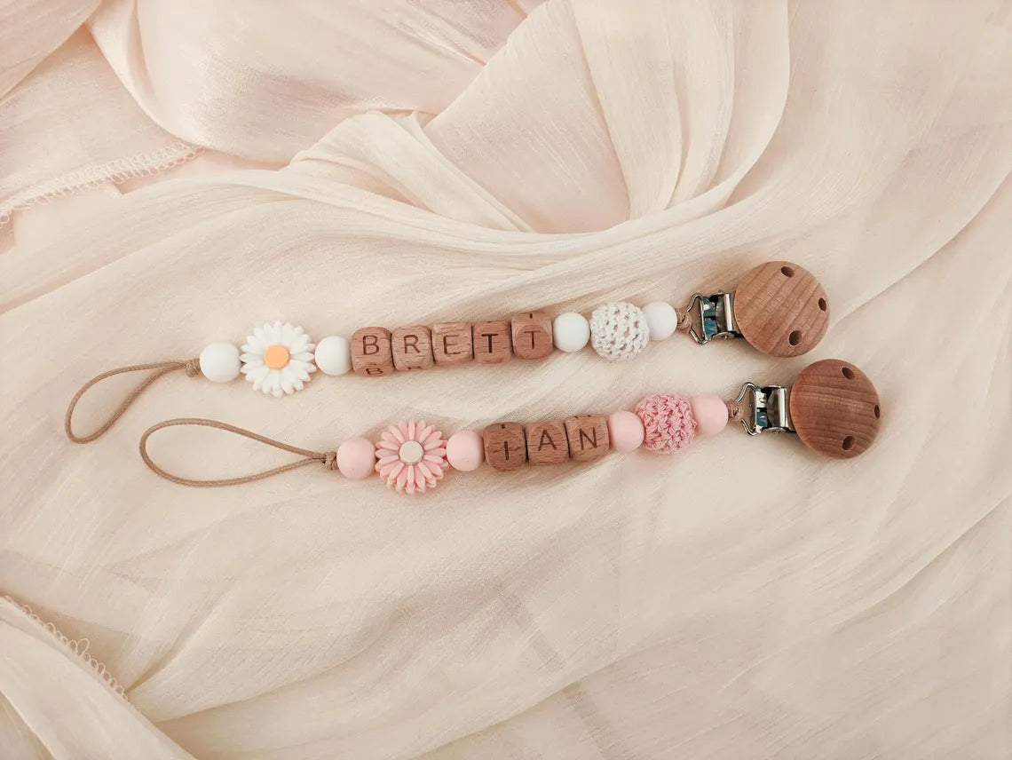 Personalized Pacifier Clip, Custom Dummy Clip, Pacifier Holder, Soother Clip, Binky Clip, Baby Shower Gift, Baby Gift, Newborn Gift